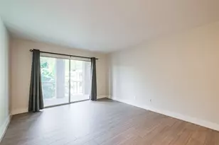 7575 Katy Fwy, Houston, TX 77024 - Photo 4