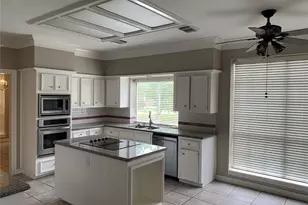 3207 Breckinridge Ct, Missouri City, TX 77459 - Photo 10