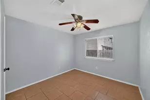 2427 Chalet Rd, Houston, TX 77038 - Photo 14