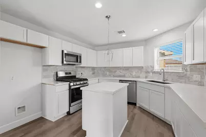 9026 McGallion Road, Houston, TX 77022 - Photo 10