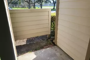 7025 N N Holiday Dr, Galveston, TX 77550 - Photo 20