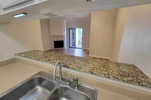 7025 N N Holiday Dr, Galveston, TX 77550 - Photo 6