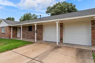 2408 Blueberry Ln, Pasadena, TX 77502 - Photo 2