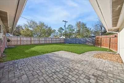 10602 Del Monte Drive, Houston, TX 77042 - Photo 8
