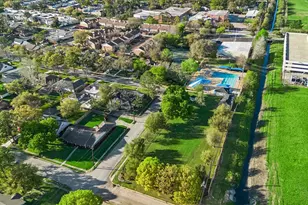 10602 Del Monte Dr, Houston, TX 77042 - Photo 34