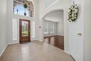 2419 Bay Hill Dr, Baytown, TX 77523 - Photo 4