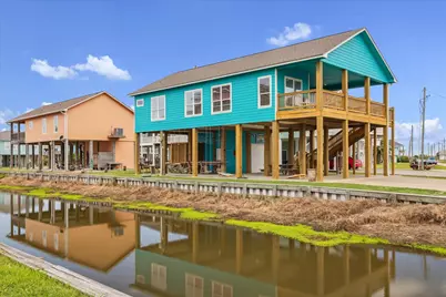 923 Tidelands Drive, Crystal Beach, TX 77650 - Photo 2