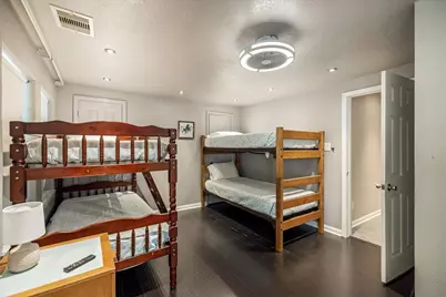 5219 Avenue Q, Galveston, TX 77551 - Photo 16