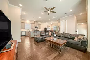 5916 Petty St, Houston, TX 77007 - Photo 8