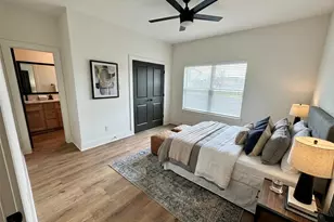 1002 E 33rd St, Houston, TX 77022 - Photo 4