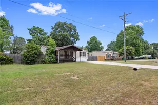 9642 Live Oak Trail, Willis, TX 77318 - Photo 2