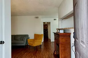 2744 Briarhurst Dr, Houston, TX 77057 - Photo 4