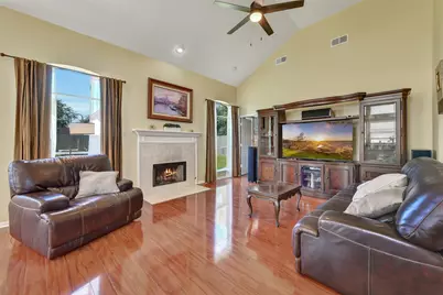 11012 Dogwood Court, La Porte, TX 77571 - Photo 12