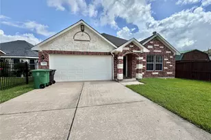 6650 Roberson St, Houston, TX 77085 - Photo 2