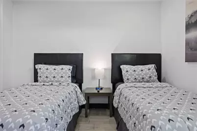4739 Reed Road, Houston, TX 77033 - Photo 20