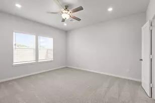 460 Long Br Dr, Dayton, TX 77535 - Photo 10