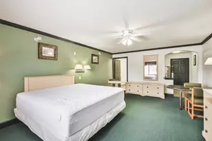 1025 Swanson St, Houston, TX 77030 - Photo 10