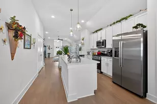 228 River Grv Ct, Willis, TX 77378 - Photo 4