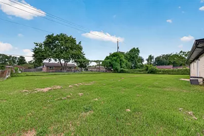 237 Burkett Street, Richwood, TX 77531 - Photo 16