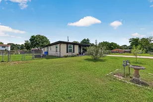 237 Burkett St, Richwood, TX 77531 - Photo 20
