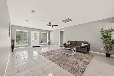 237 Burkett Street, Richwood, TX 77531 - Photo 6