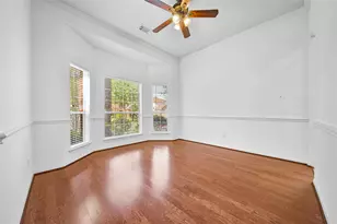 11 Griffin Hill Ct, The Woodlands, TX 77382 - Photo 6