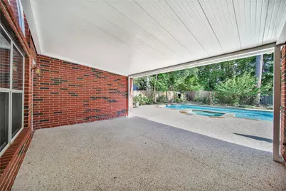 11 Griffin Hill Court, The Woodlands, TX 77382 - Photo 20