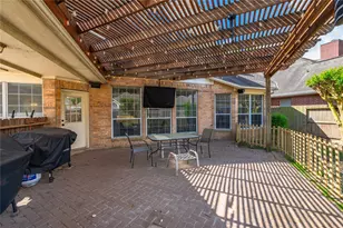 2203 Fairwater Park Dr, League City, TX 77573 - Photo 20