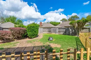 2203 Fairwater Park Dr, League City, TX 77573 - Photo 36