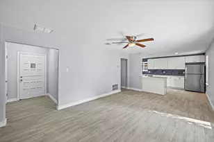 5507 Bertellis Ln, Houston, TX 77091 - Photo 10