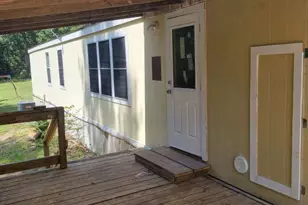 172 Walters St, Livingston, TX 77351 - Photo 4