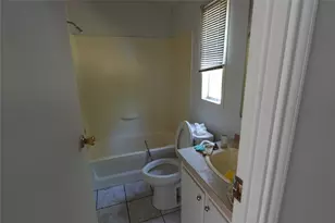 172 Walters St, Livingston, TX 77351 - Photo 8