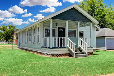 523 E Mulberry Street, Angleton, TX 77515 - Photo 2