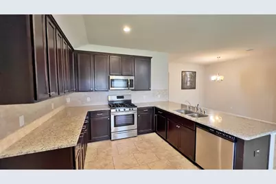 4019 Spurwing Lane, Baytown, TX 77521 - Photo 8