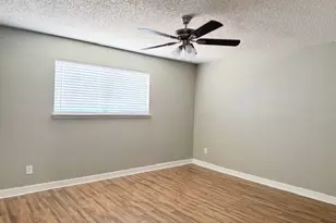 6701 Sands Point Dr, Houston, TX 77074 - Photo 24