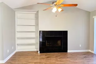 6701 Sands Point Dr, Houston, TX 77074 - Photo 8