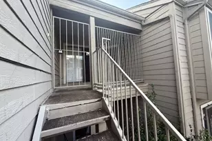 6701 Sands Point Dr, Houston, TX 77074 - Photo 2