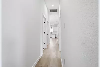 405 Clearwater Street #B, Houston, TX 77029 - Photo 16