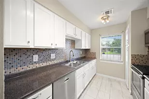 1539 Ramada Dr, Houston, TX 77062 - Photo 14