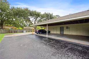 1539 Ramada Dr, Houston, TX 77062 - Photo 34