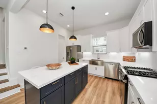 2428 Ella Blvd, Houston, TX 77008 - Photo 16