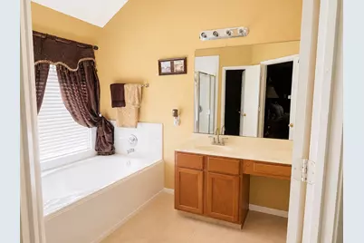 1810 Quiet Hollow Drive, Fresno, TX 77545 - Photo 12