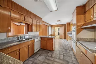 3715 Woodvalley Dr, Houston, TX 77025 - Photo 6