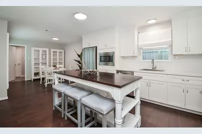 1754 Carriage Way, Sugar Land, TX 77478 - Photo 16