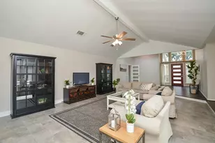 1754 Carriage Way, Sugar Land, TX 77478 - Photo 12