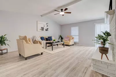 6730 Pickett Drive, Richmond, TX 77469 - Photo 2