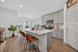 14503 Sweetwater Dr, Baytown, TX 77523 - Photo 4