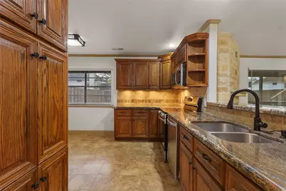 4800 Heathrow Lane, Alvin, TX 77511 - Photo 8