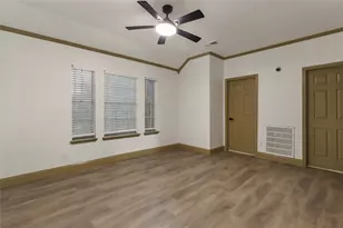 4800 Heathrow Ln, Alvin, TX 77511 - Photo 10