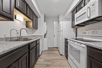 1880 White Oak Drive #143, Houston, TX 77009 - Photo 14